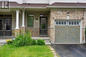50 Pearcey Cr in Barrie, ON - Building Photo - Building Photo