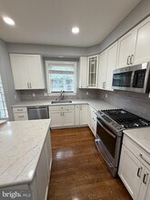 8017 Rising Ridge Rd in Bethesda, MD - Building Photo - Building Photo