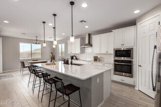 18549 W Seldon Ln in Waddell, AZ - Building Photo - Building Photo