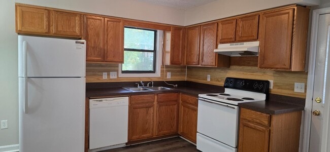 5318 Harvest Hill Dr in Charlotte, NC - Foto de edificio - Building Photo