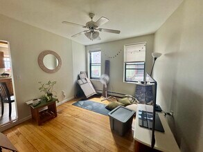 2028 Massachusetts Ave, Unit 1 in Cambridge, MA - Building Photo - Building Photo