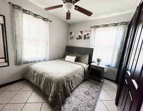 6913 Cocos Dr in Orlando, FL - Foto de edificio - Building Photo