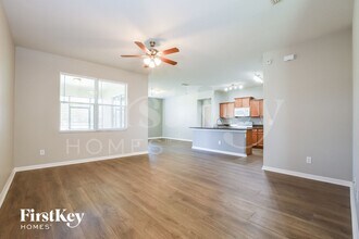 5771 Quinton Way in Mount Dora, FL - Foto de edificio - Building Photo