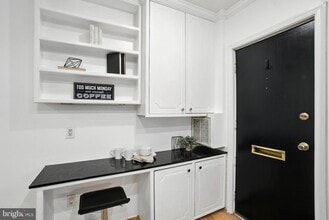 1072 30th St NW in Washington, DC - Building Photo - Building Photo