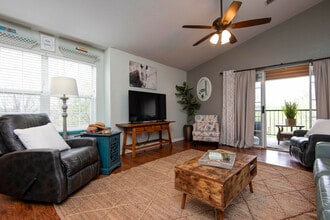 175 W Rockford Dr, Unit K9 in Branson, MO - Building Photo - Building Photo