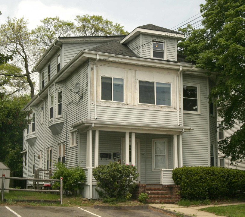 401 Belmont St in Brockton, MA - Foto de edificio