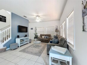 8570 Bay Lilly Loop, Unit 1302 in Kissimmee, FL - Building Photo - Building Photo