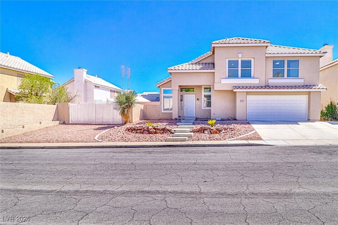 1713 Elsinore Ave in Henderson, NV - Building Photo