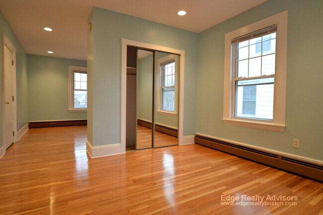 21 Lothrop St, Unit 2 in Boston, MA - Building Photo - Building Photo