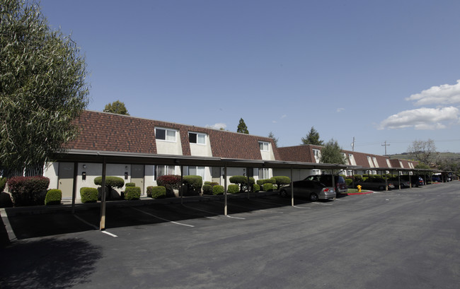 Morpark Apartments in Hayward, CA - Building Photo - Building Photo