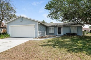 2215 NW 19th Ave in Cape Coral, FL - Building Photo