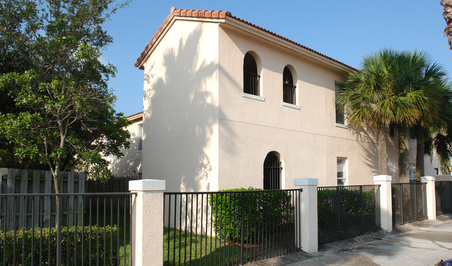 410 S Rosemary Ave in West Palm Beach, FL - Building Photo - Building Photo