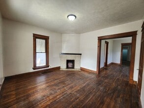 1018 6th Ave in Terre Haute, IN - Building Photo - Building Photo