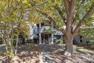 2505 Stockbridge Dr, Unit B in Charlotte, NC - Building Photo - Building Photo