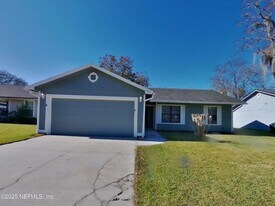 1553 Kingfisher Blvd in Orange Park, FL - Building Photo