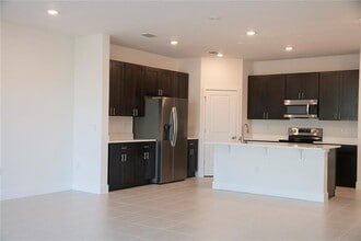 1085 W Orange Trail in Ocoee, FL - Building Photo - Building Photo