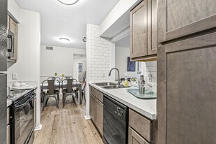 Enclave at Eagle Creek Apartments in Indianapolis, IN - Building Photo