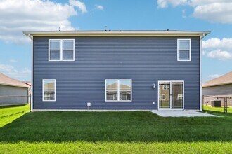 667 Marsh Aster Dr in Greenfield, IN - Building Photo - Building Photo