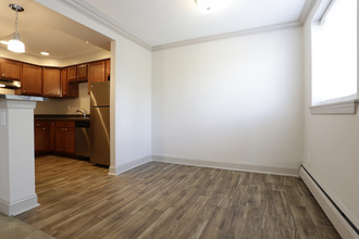 Imperial House Apartments in Audubon, NJ - Building Photo - Interior Photo