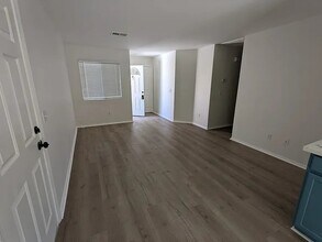 7154 Barberry Ave, Unit A in Yucca Valley, CA - Building Photo - Building Photo