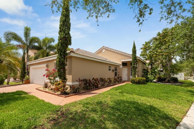 1015 Thistle Creek Ct in Weston, FL - Building Photo - Building Photo