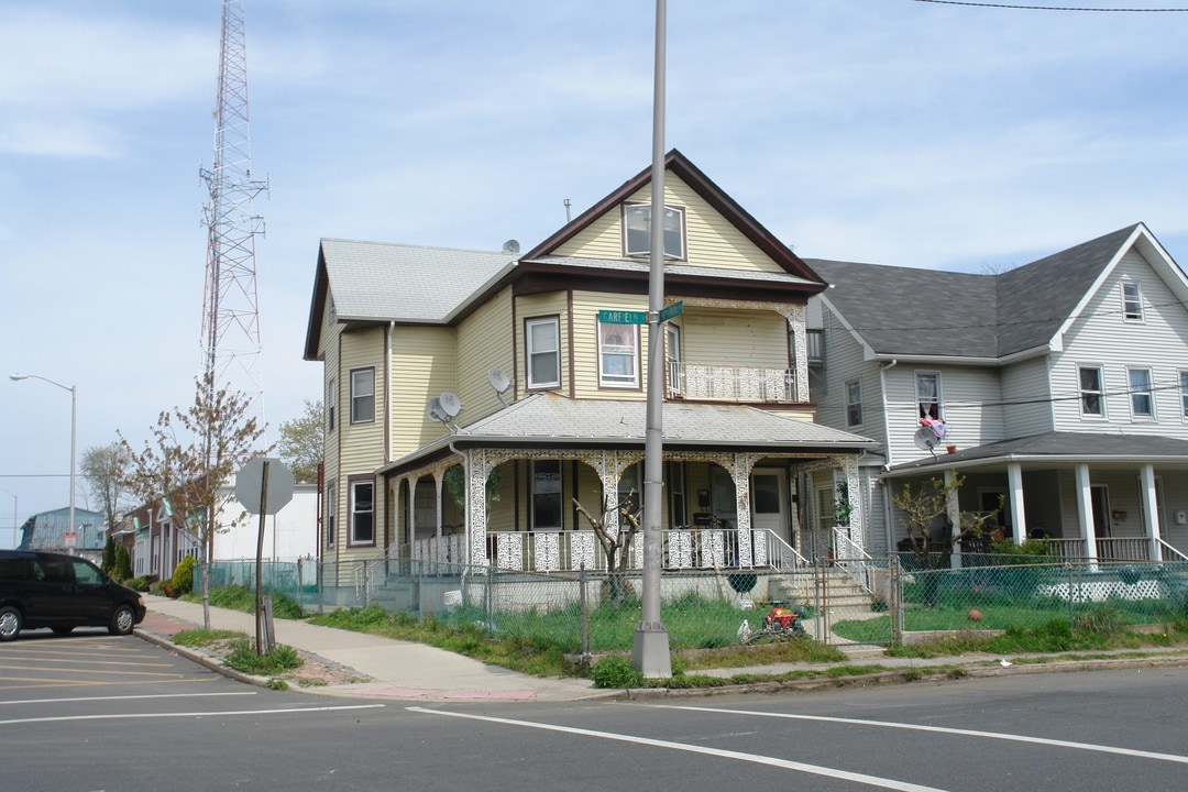 157 Garfield Ave in Long Branch, NJ - Building Photo