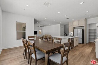 20723 Deer Grass Ct in Los Angeles, CA - Building Photo - Building Photo