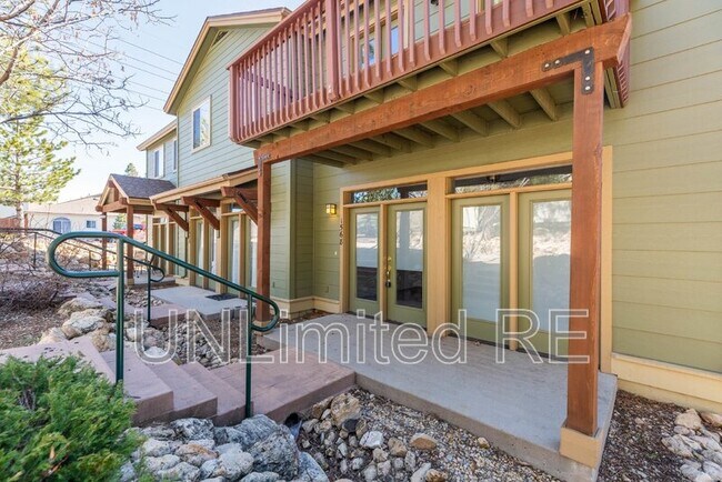 1568 E Sejarez Way in Flagstaff, AZ - Building Photo - Building Photo