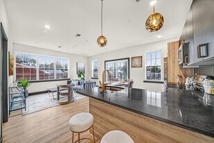 142 Church St in Phoenixville, PA - Building Photo