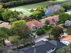4934 NW 94th Doral Pl in Doral, FL - Building Photo