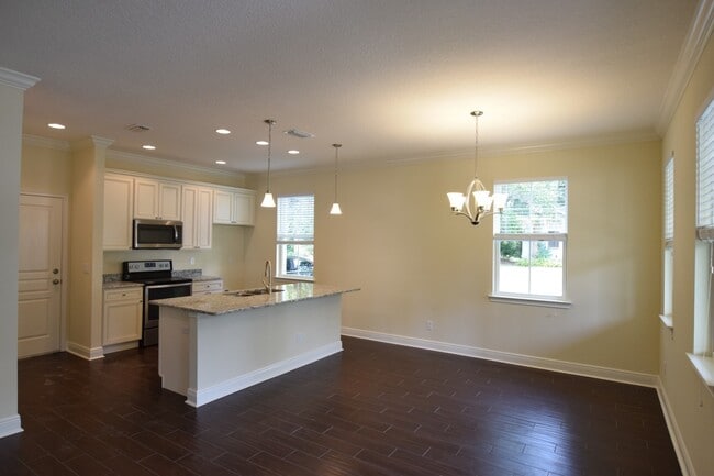 100 E Orlando St in Orlando, FL - Building Photo - Building Photo