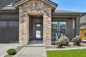6705 N Elmstone Way in Meridian, ID - Building Photo - Building Photo