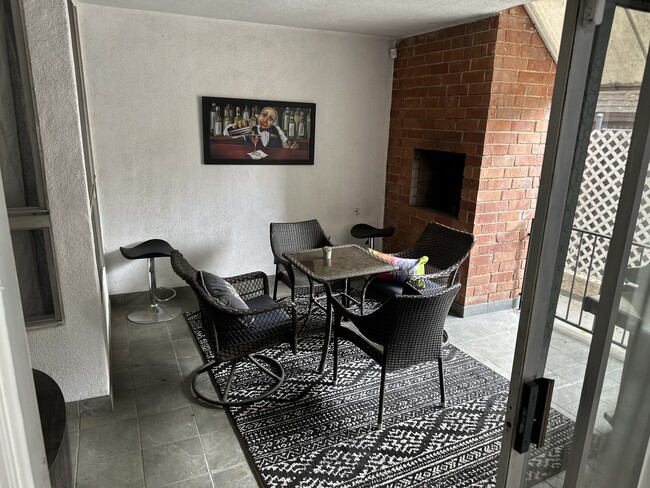 4807 Woodley Ave in Los Angeles, CA - Building Photo - Building Photo