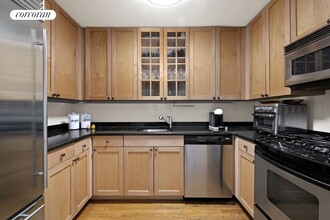 203 W 90th St in New York, NY - Building Photo - Building Photo