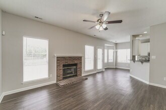 9719 Kenneth Oren Dr in Charlotte, NC - Building Photo - Building Photo