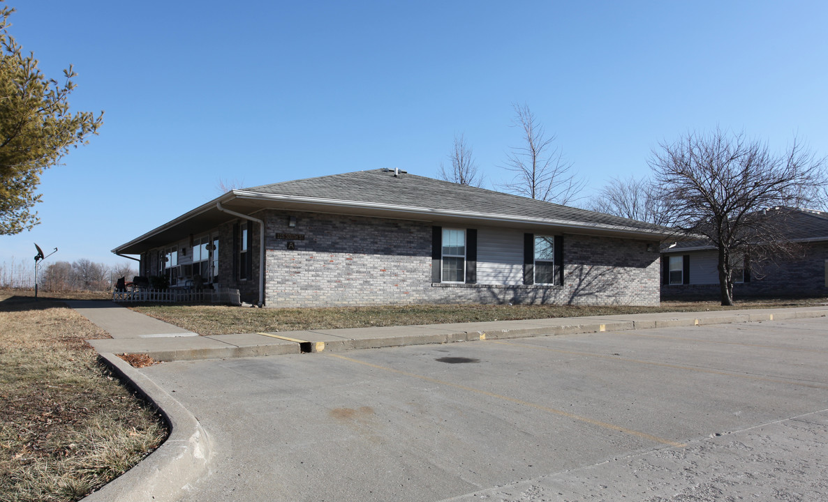 Lathrop Properties in Lathrop, MO - Building Photo