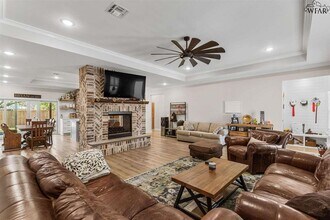 304 Mariners Wy in Wichita Falls, TX - Building Photo - Building Photo