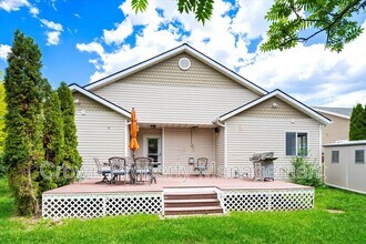 102 Buffalo Square Ct in Kalispell, MT - Building Photo - Building Photo