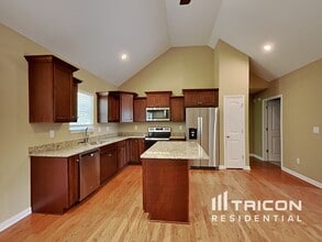 127 Diane Lp in White Bluff, TN - Building Photo - Building Photo
