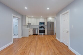 1441 W Farwell Ave in Chicago, IL - Building Photo - Building Photo