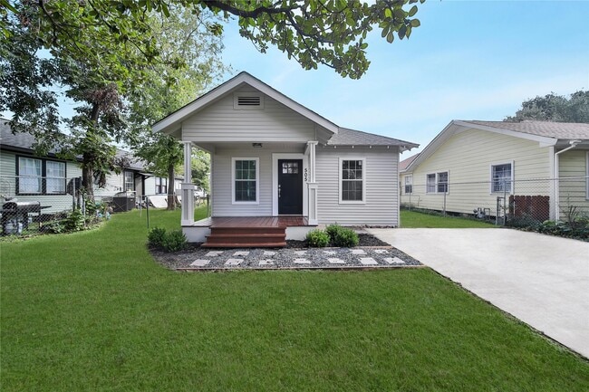 property at 505 Hahlo St