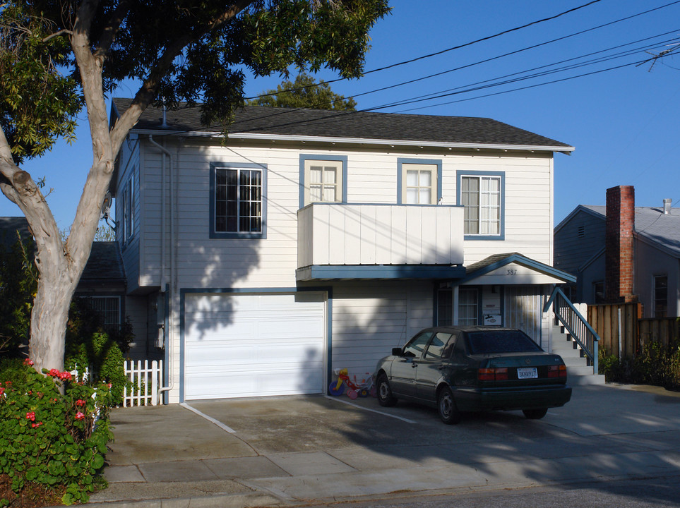 387-395 Charles Ave in Sunnyvale, CA - Foto de edificio