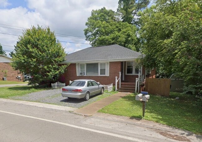 property at 450 Highland Ave NW