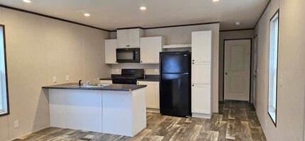 2128 S Riverside Dr in Iowa City, IA - Building Photo - Building Photo