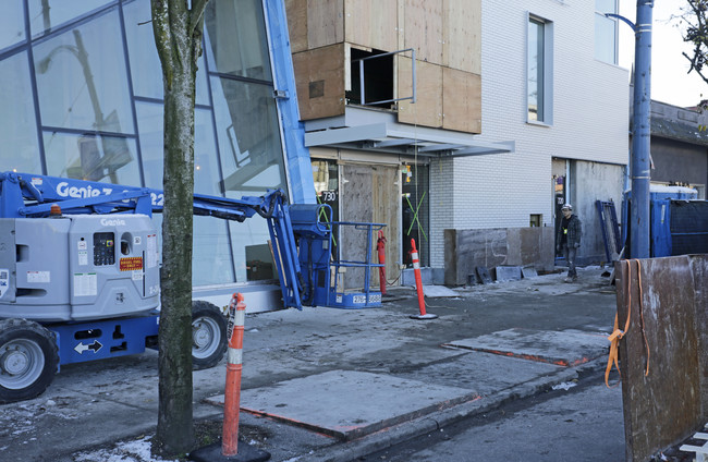 YWCA Housing in Vancouver, BC - Building Photo - Building Photo