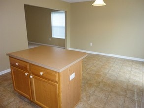 12276 Carriage Stone Dr in Fishers, IN - Building Photo - Building Photo