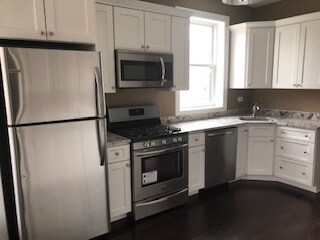 2732 W Belmont Ave in Chicago, IL - Building Photo