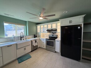 3404 W 46th Ave in Kennewick, WA - Building Photo - Building Photo