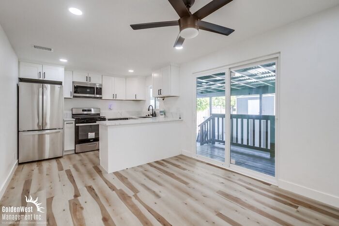 2313 Di Foss St in Lemon Grove, CA - Building Photo