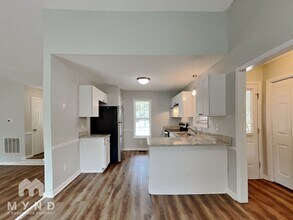 104 Carrington Dr in Garner, NC - Foto de edificio - Building Photo